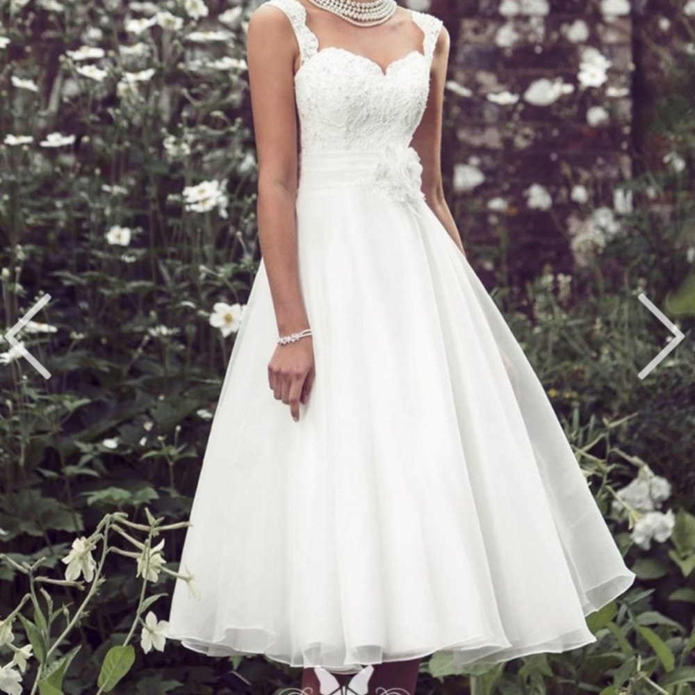 Wedding dress *Ivory *Tea Length